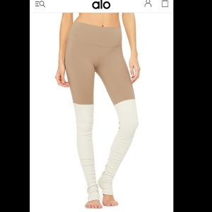 Tan & Cream Alo Goddess Leggings
